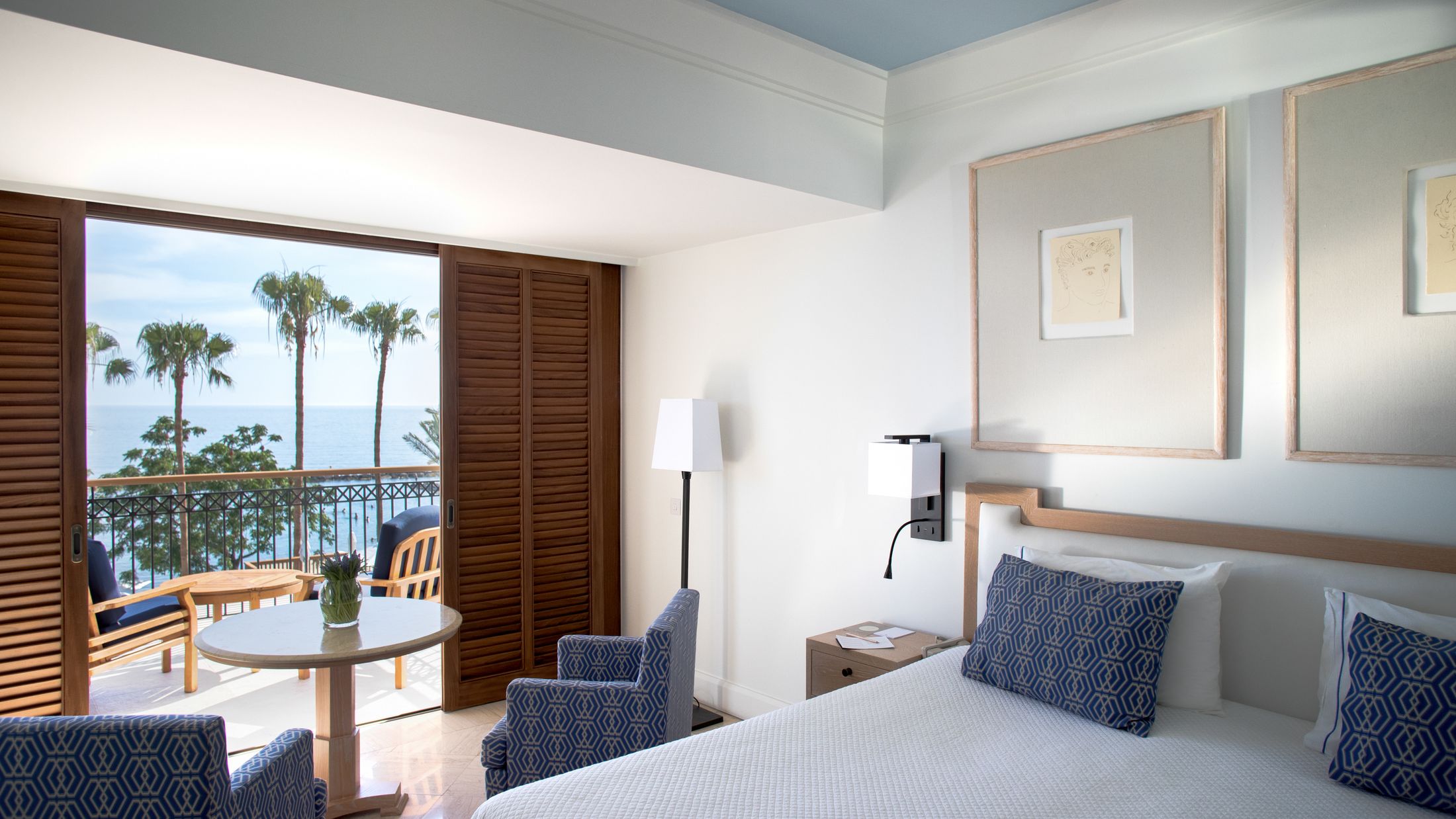 102915-Deluxe-Sea-Facing-001-Hybris