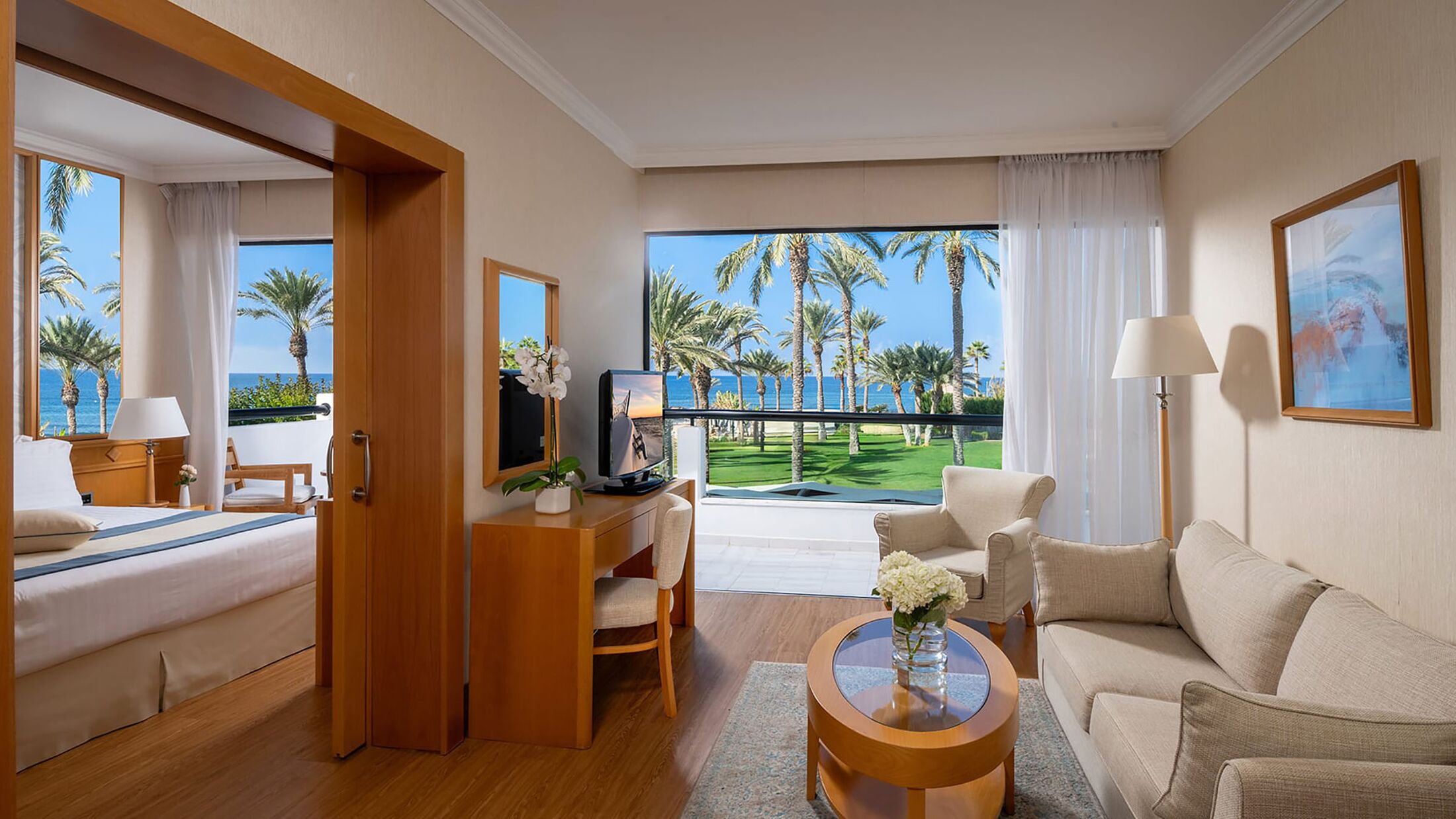 One Bedroom Suite with Sea View